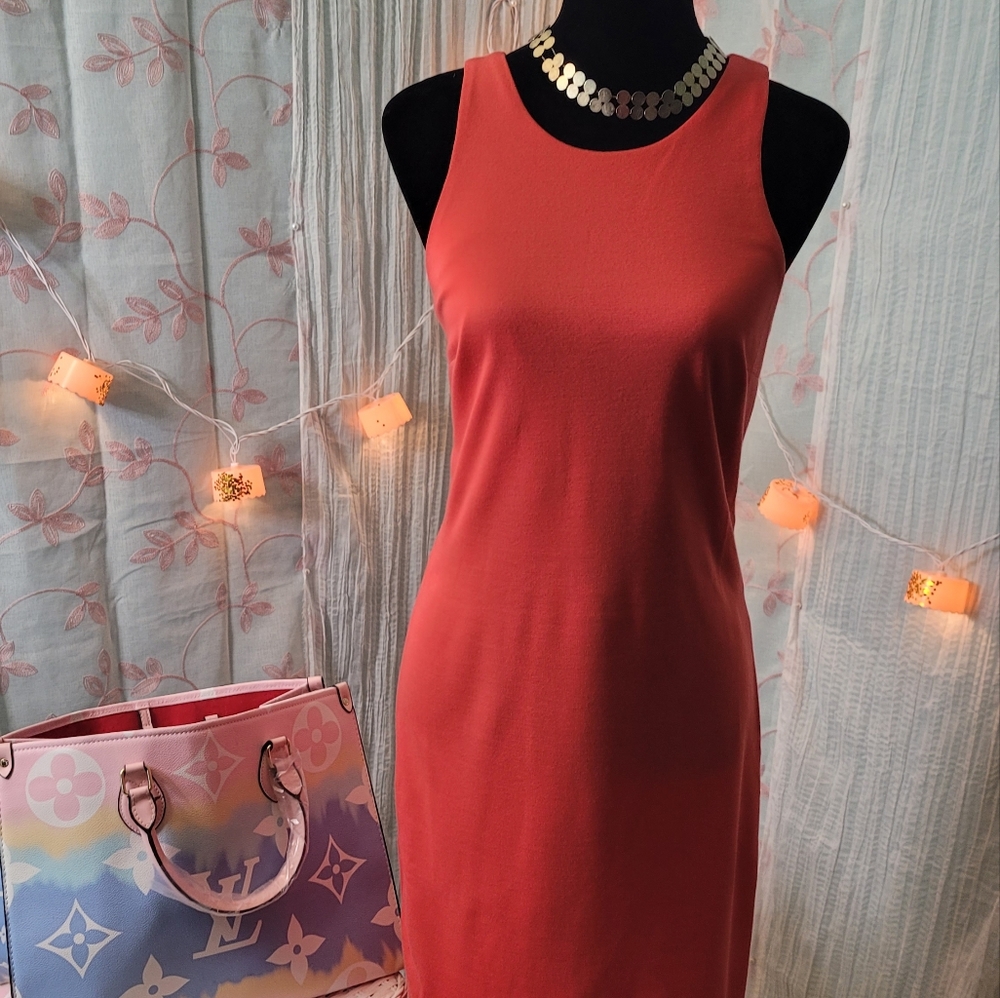 💘 Slim fit Dress with Side Cut out szM💘